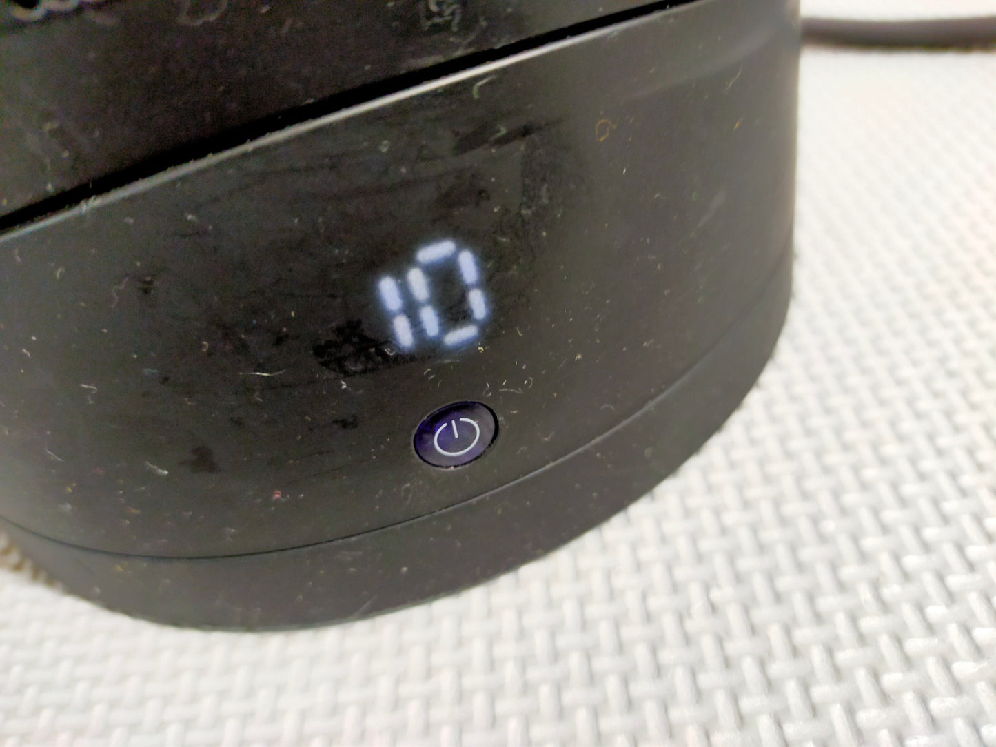 【サテライト】 テーブルファン ダイソン AM06
2017年製