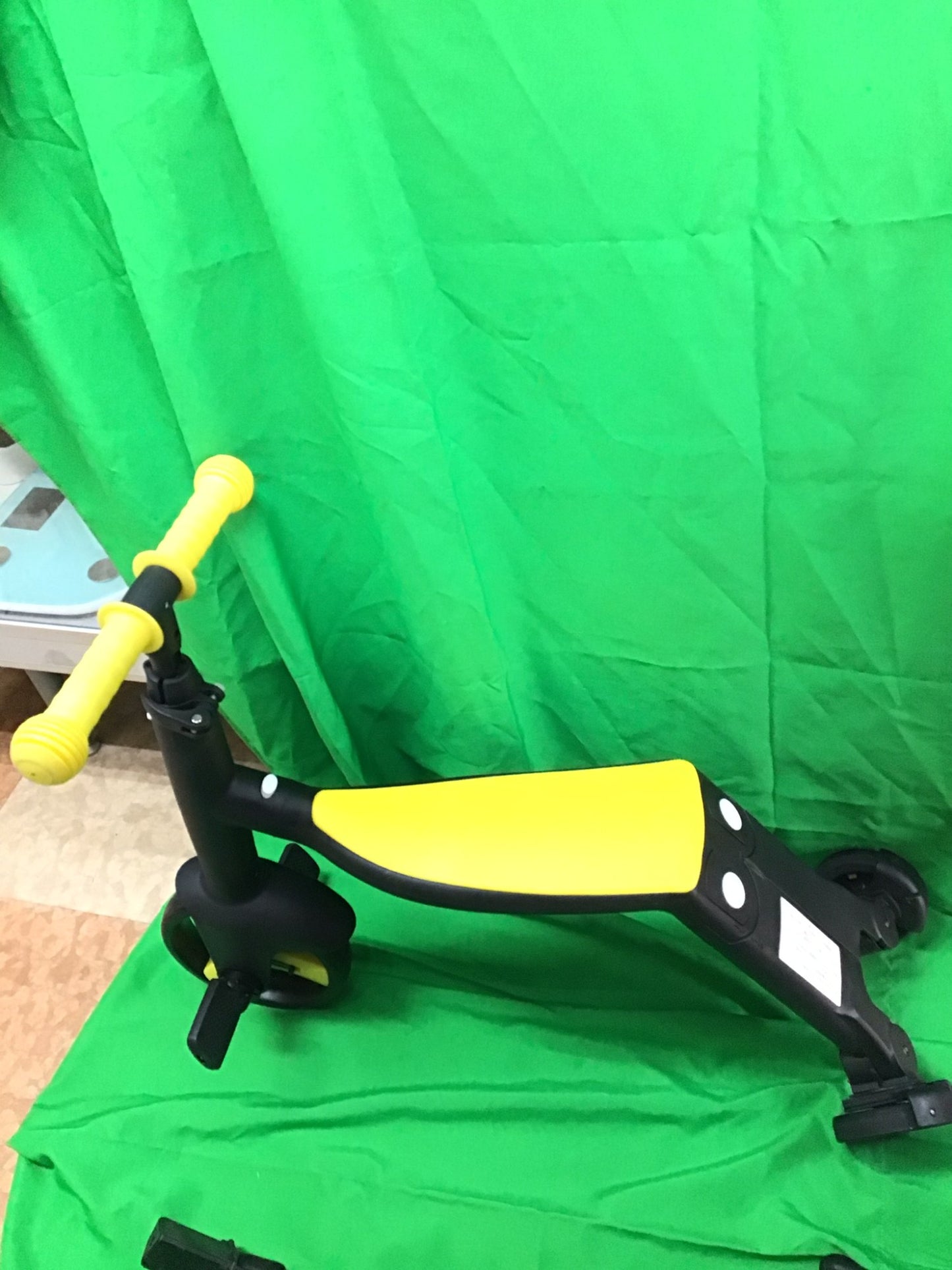 【深草店】 手押し三輪車 黄色