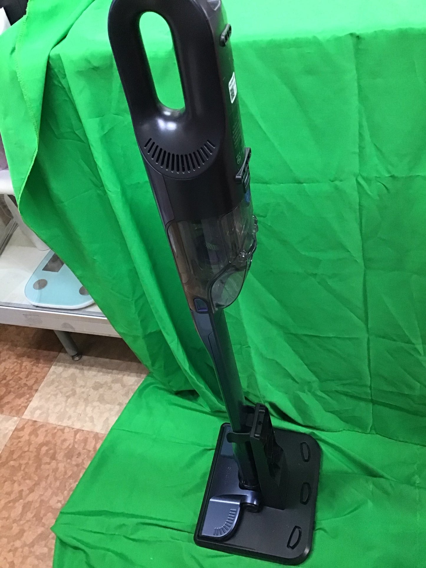 【深草店】 スティッククリーナー シャーク CH966JBJ 14