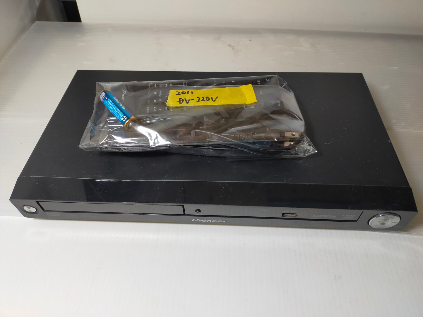 【サテライト】 DVDプレーヤー パイオニア DV-220V
2011年製
