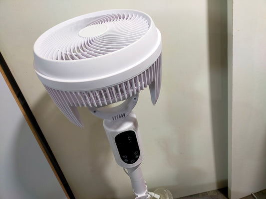 【サテライト】 扇風機 サーキュレーター LIGHTEN XR-HT16
2024年製
