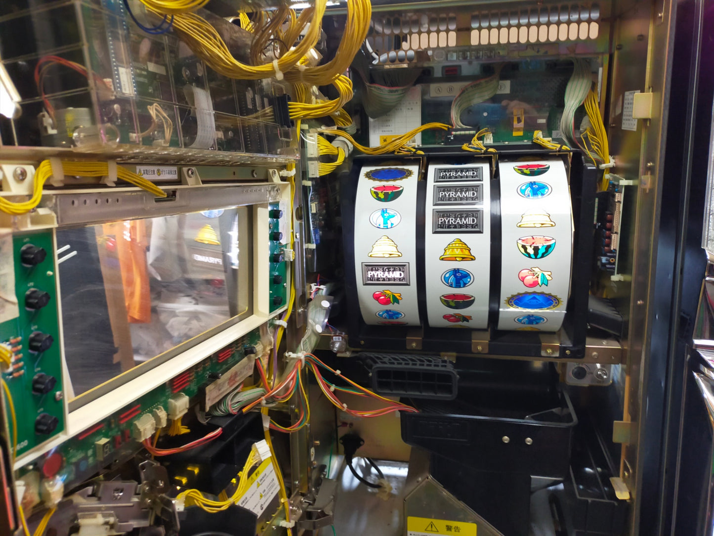 【サテライト】パチスロ実機 秘宝伝 4号機 【発送不可】