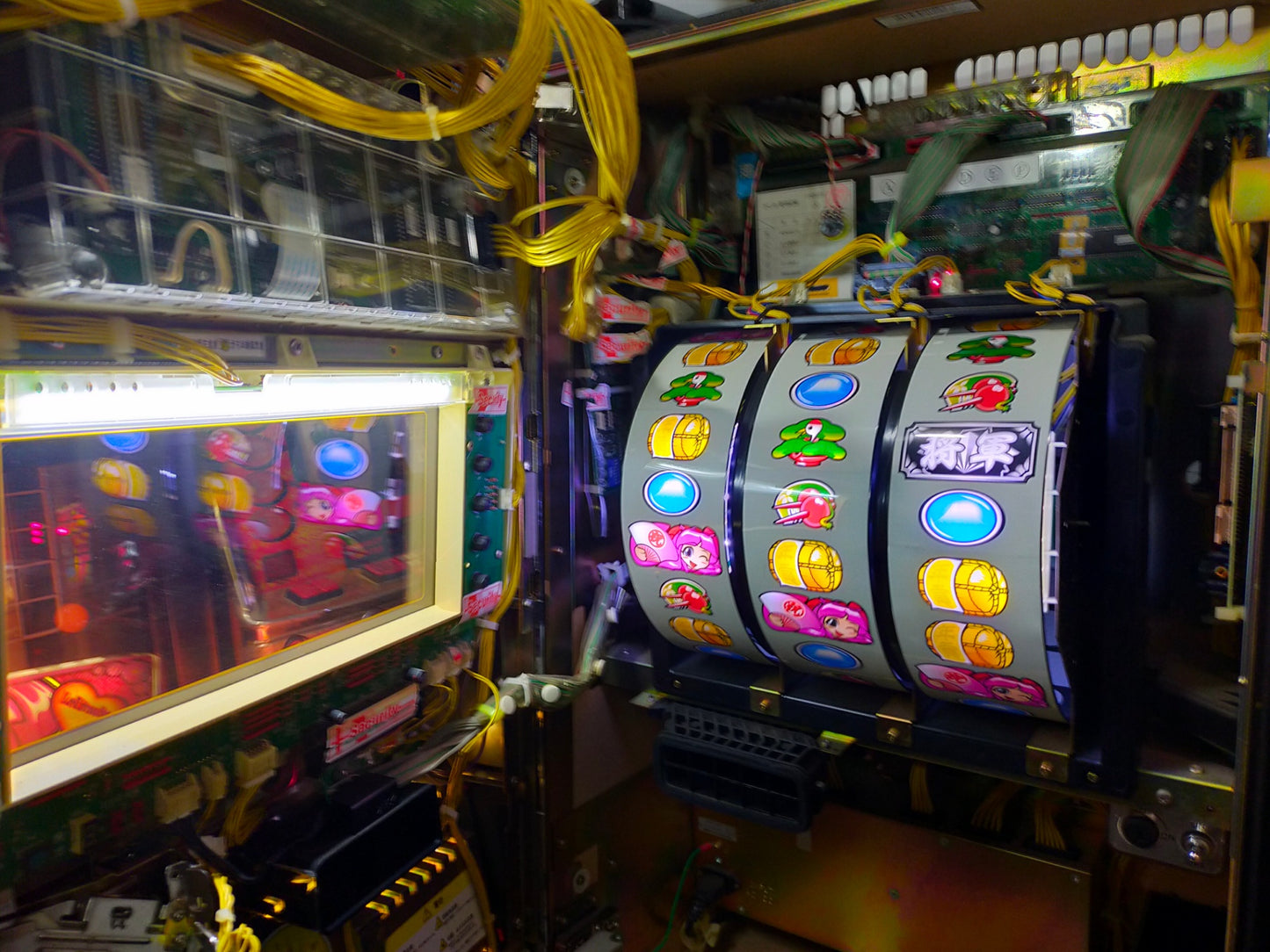 【サテライト】パチスロ実機 吉宗 ラブリーパネル 4号機 【発送不可】