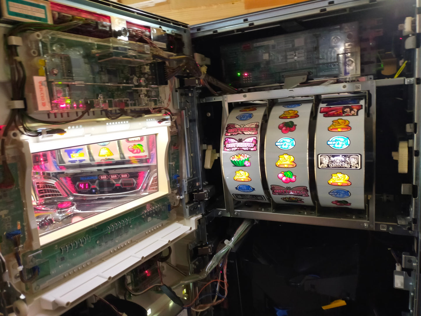 【サテライト】パチスロ実機 キュインぱちすろ南国育ち1st vacation 5号機 【発送不可】