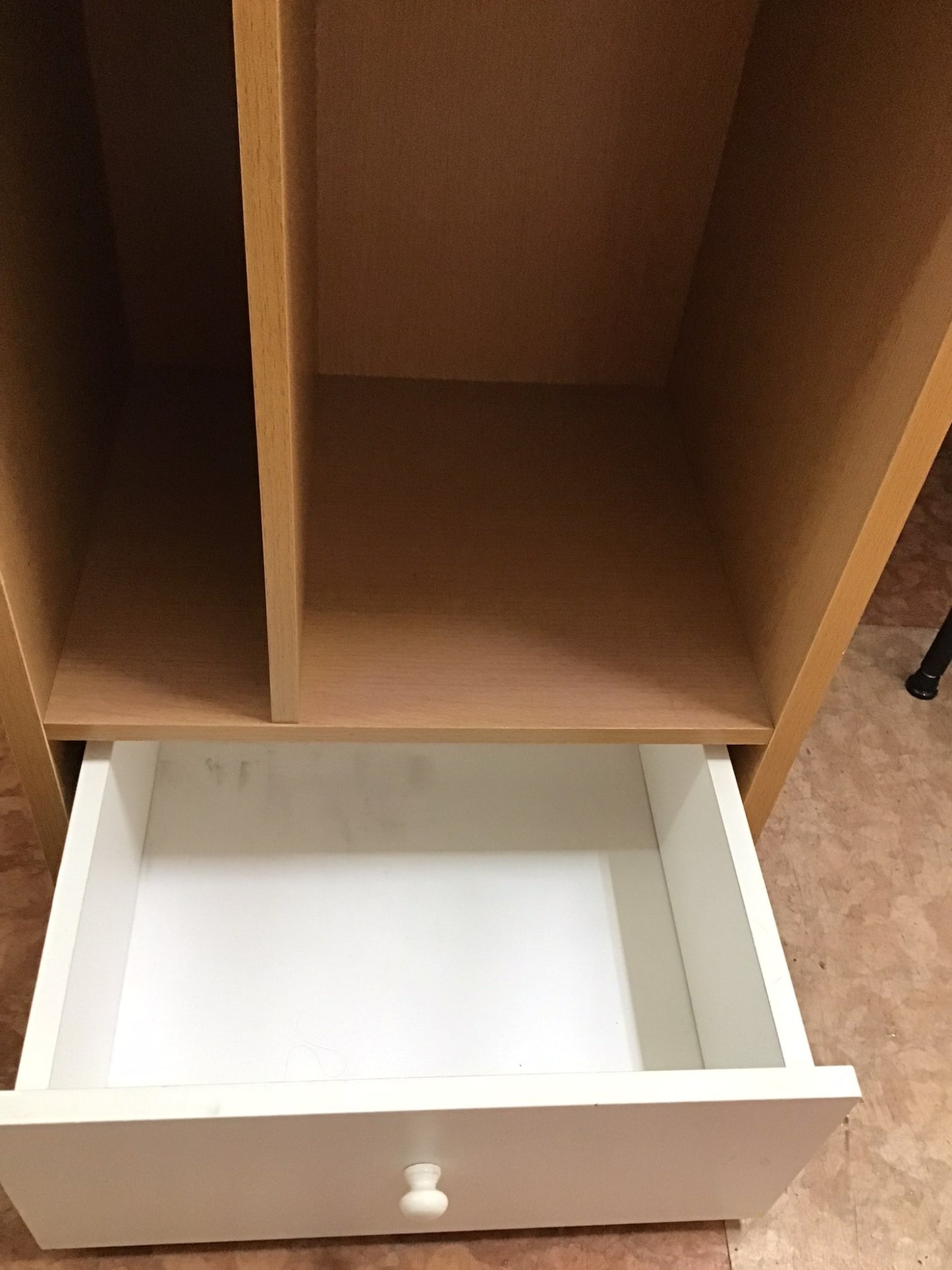 【深草店】 本棚 幅37㎝ 奥行29.6㎝ 高さ82㎝