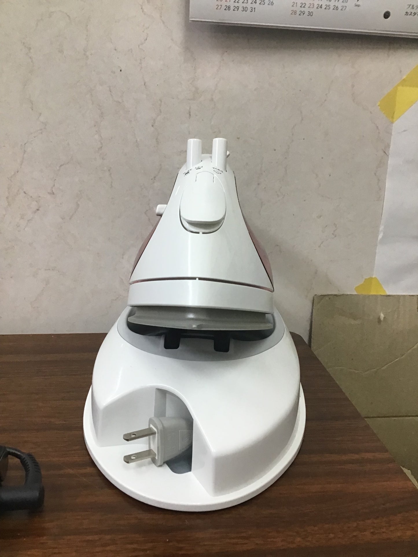【深草店】 アイロン 東芝 La-Coo