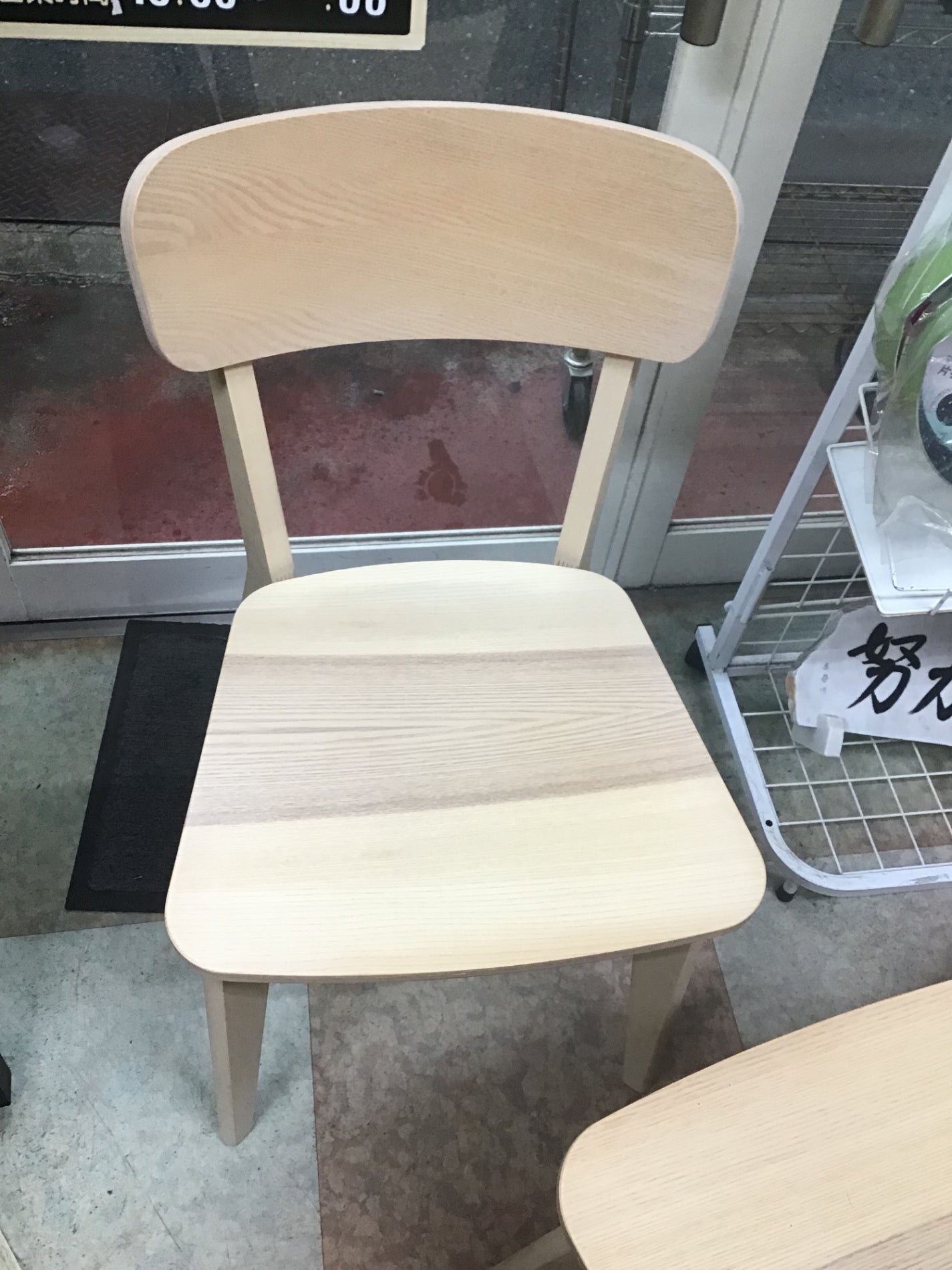 【深草店】 木製の椅子 四脚セット 幅44㎝ 奥行41㎝ 高さ80㎝ 座高40㎝
