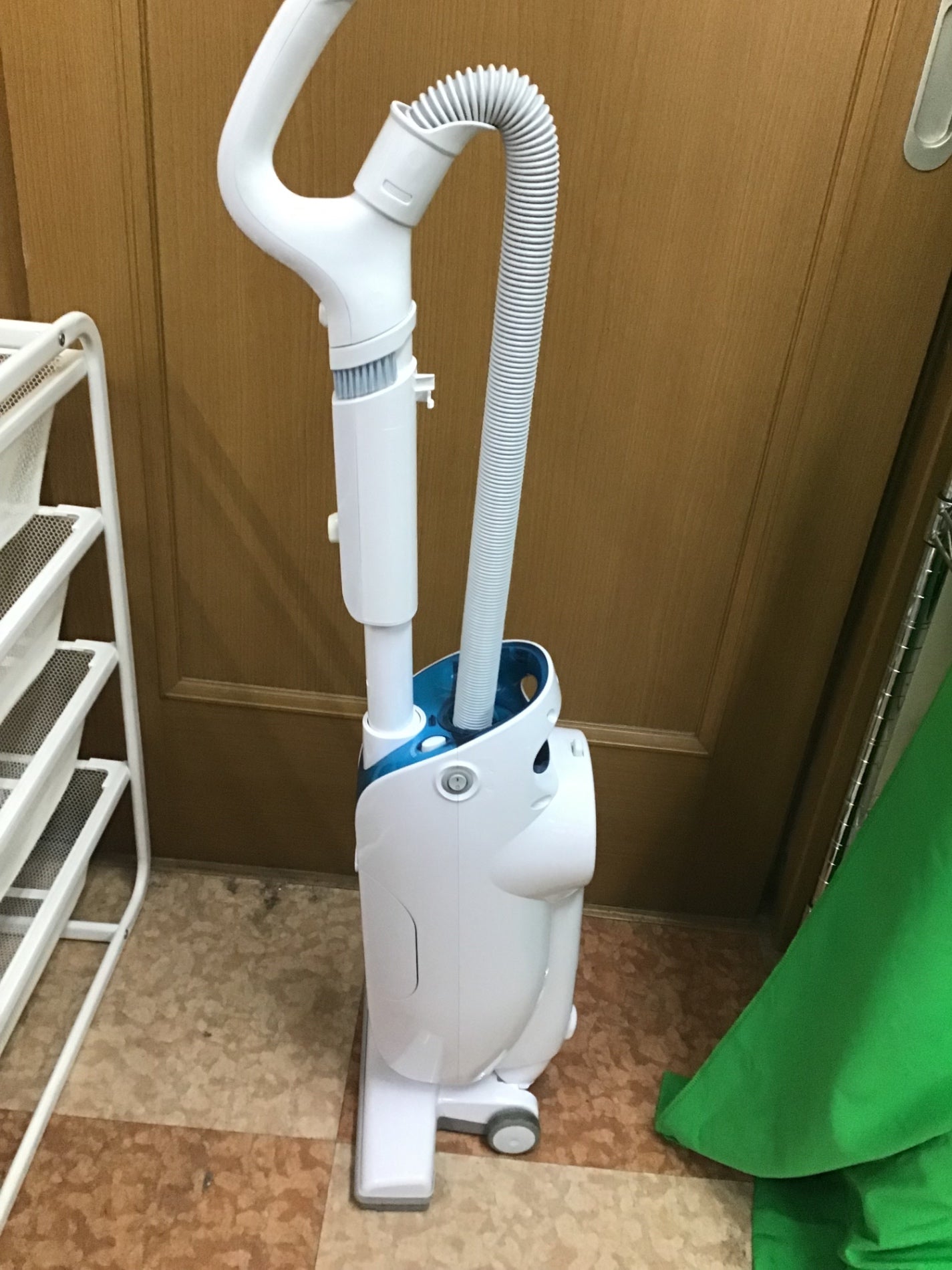 【深草店】東芝 サイクロン式スティッククリーナーコード式 タービンブラシタイプブルー【掃除機】TOSHIBA VC-Y80C-L