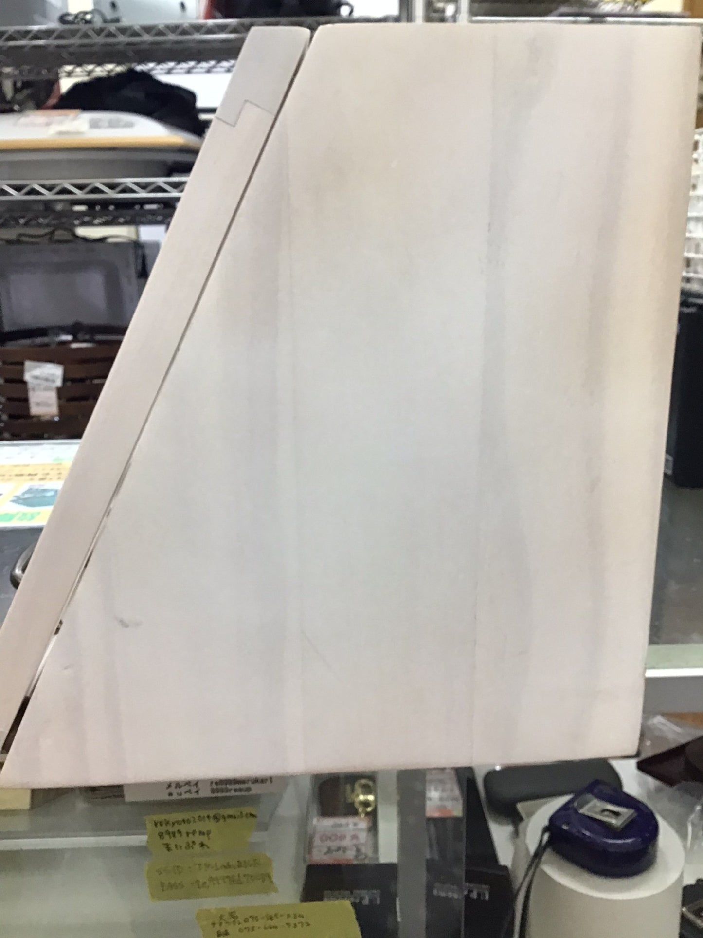 【深草店】 ガラスケース