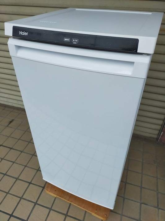 【サテライト】冷凍庫 ハイアール JF-NU102D-W 102L 年製