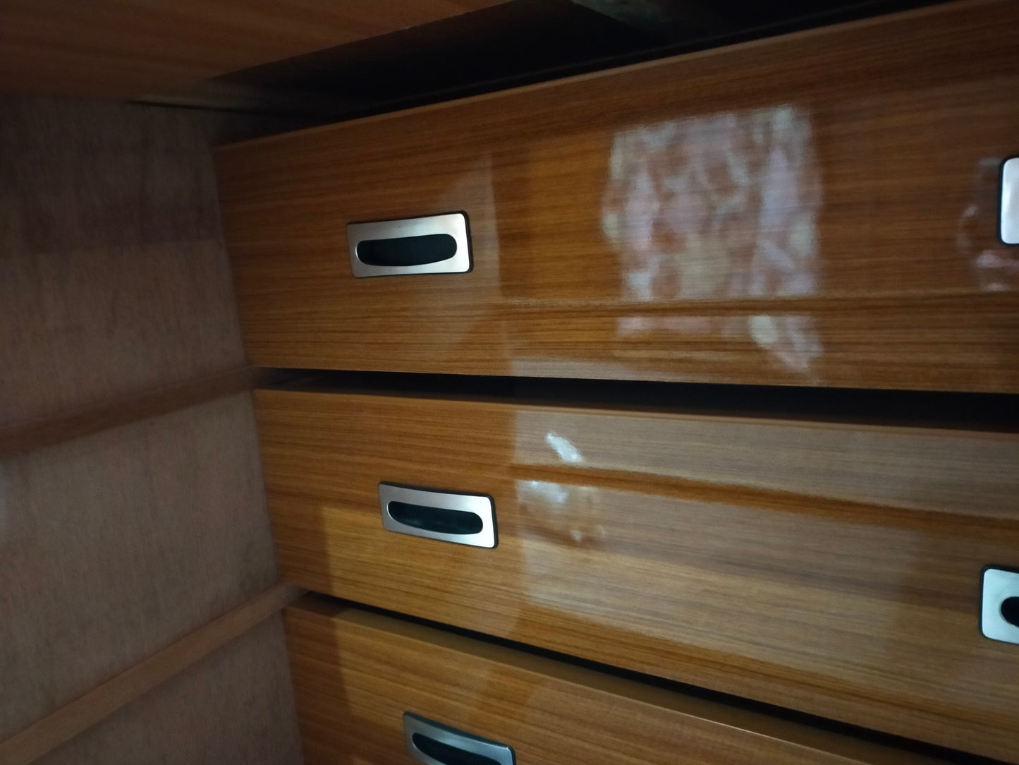 【サテライト】 レトロ 押し入れ箪笥 隠し収納