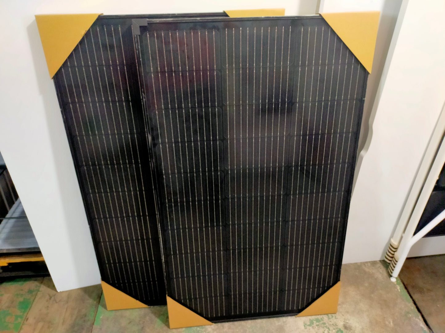 【サテライト】 100W据置型ソーラーパネル EcoFlow EF-SG-M100