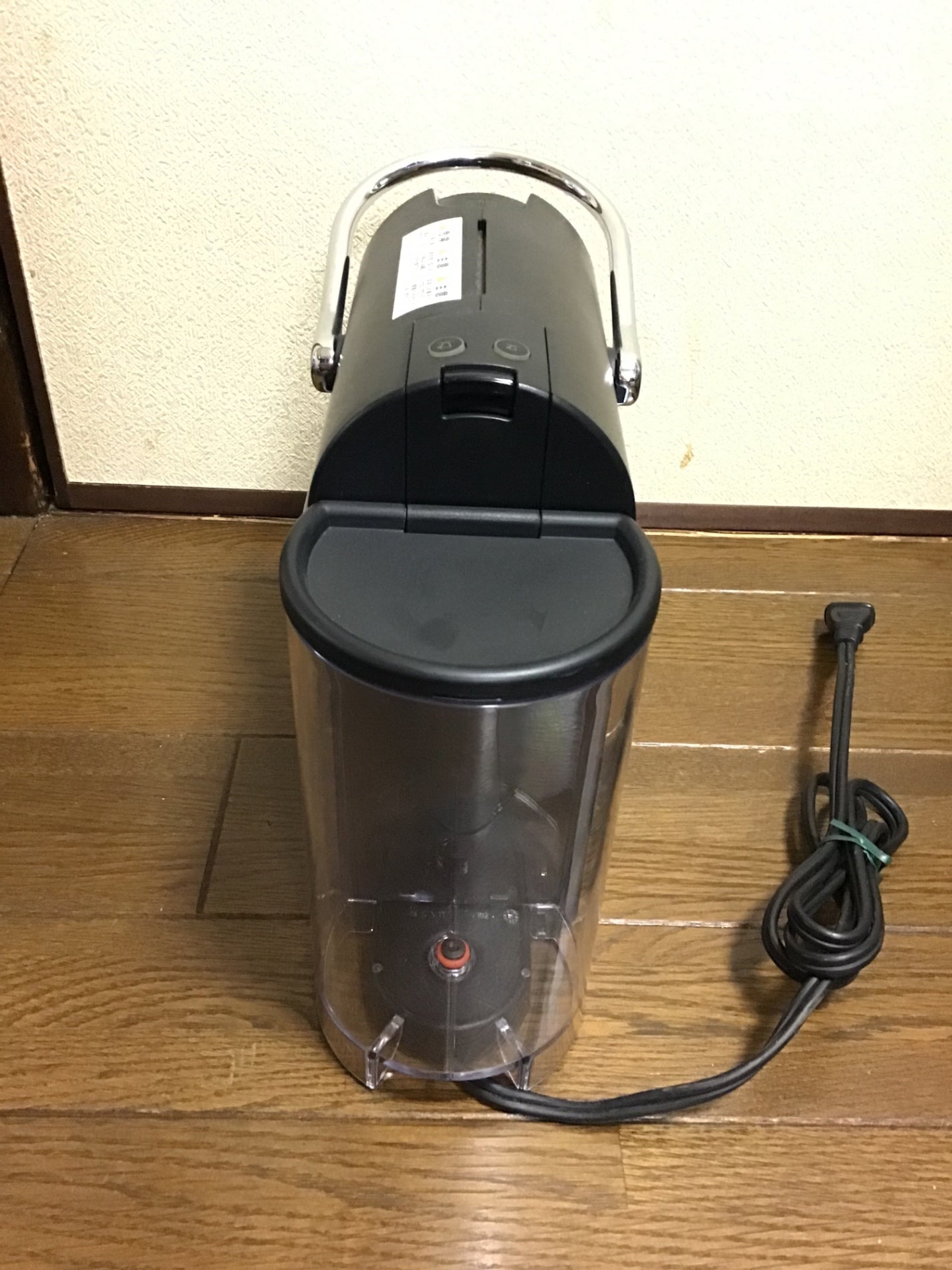 【深草店】コーヒーメーカー　ネスプレッソ　2011