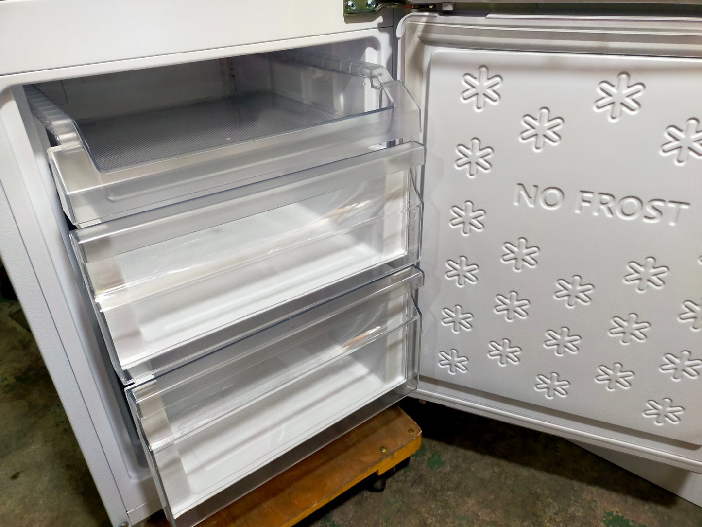 【サテライト】冷蔵庫 ハイアール JR-NF148B-W 148L 2022年製