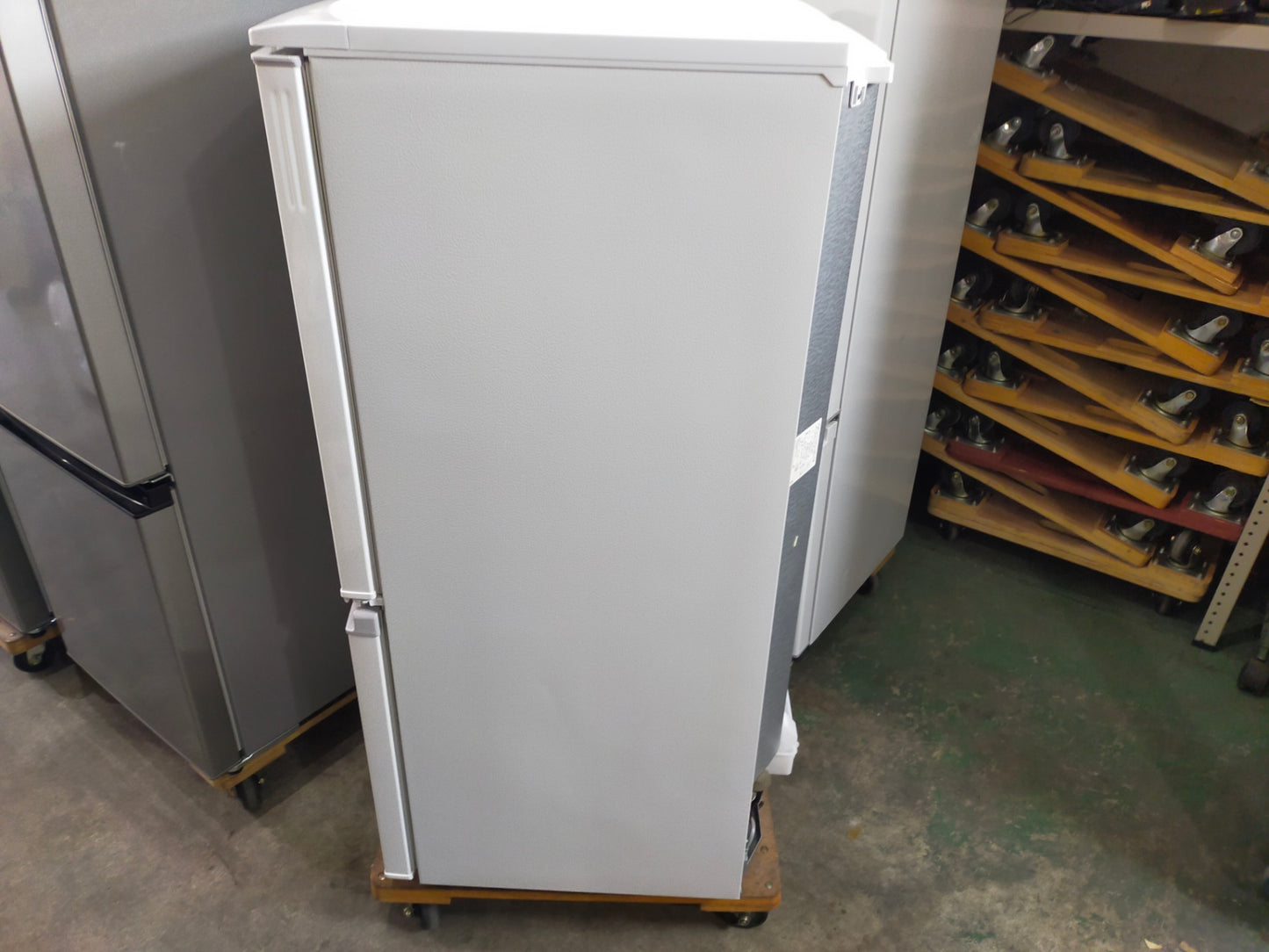 【深草店】冷蔵庫 シャープ SJ-14E7-KW 137L 2019年製