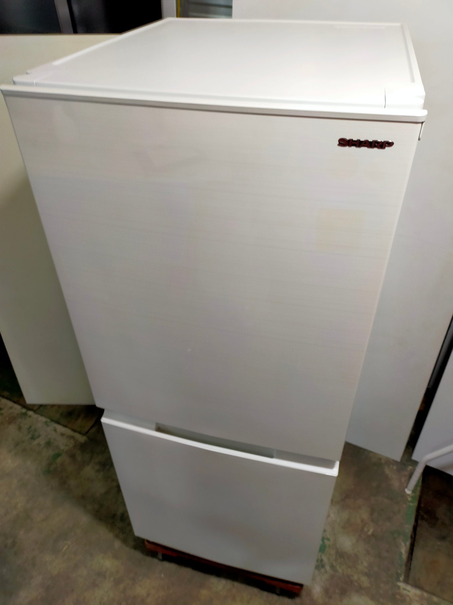 【サテライト】冷蔵庫 シャープ SJ-D15G-W 152L 2021年製