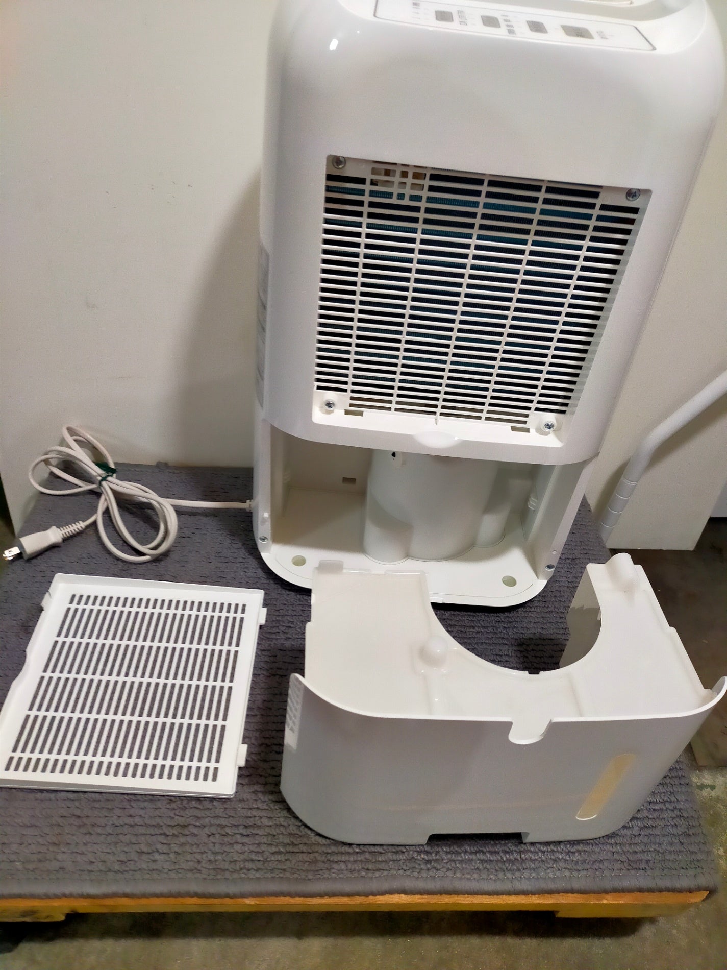 【サテライト】 衣類乾燥除湿器 アイリスオーヤマ IJC-H65  2020年製