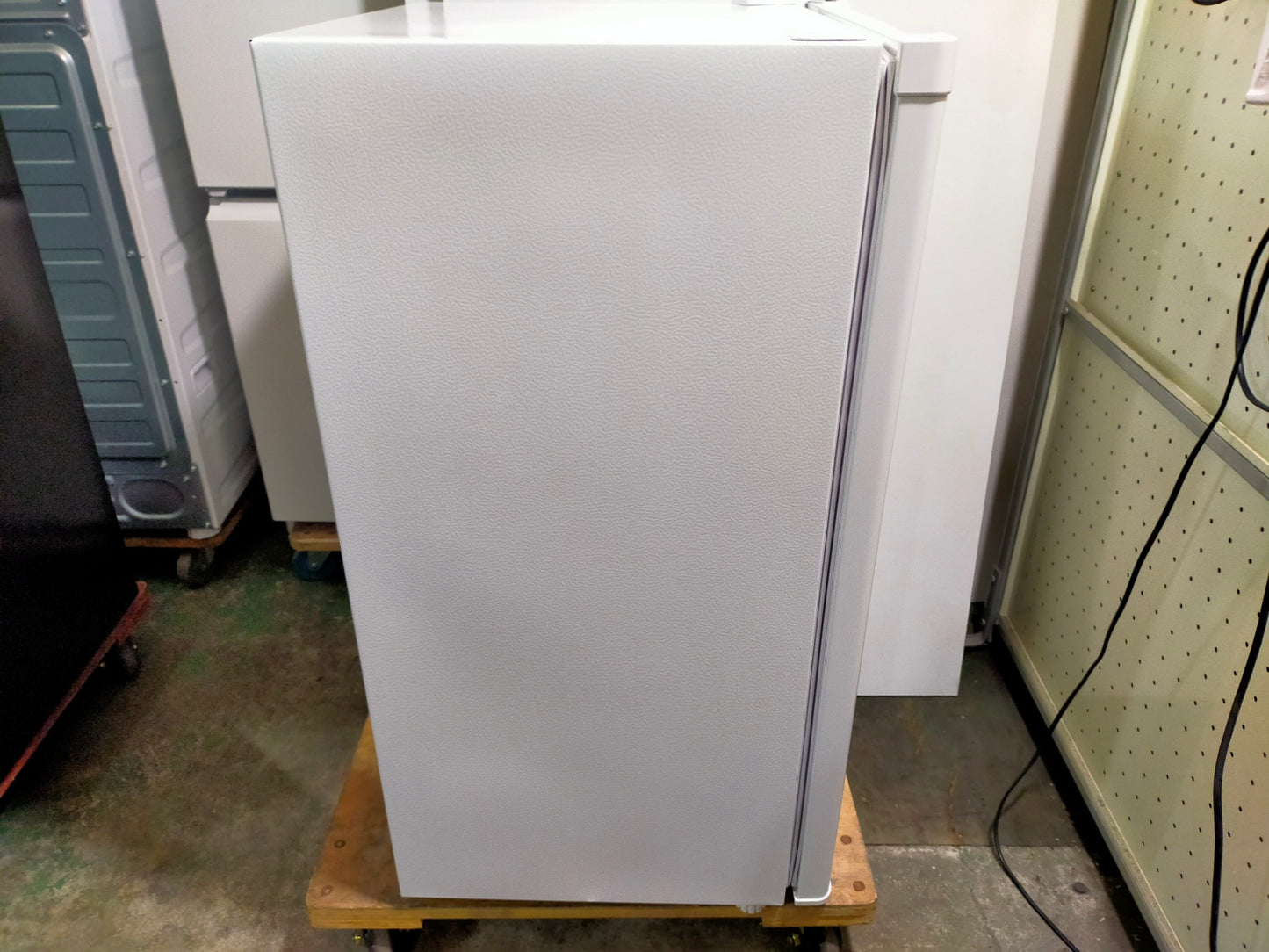 【サテライト】冷蔵庫 マクスゼン JR092ML1WH 92L 2023年製