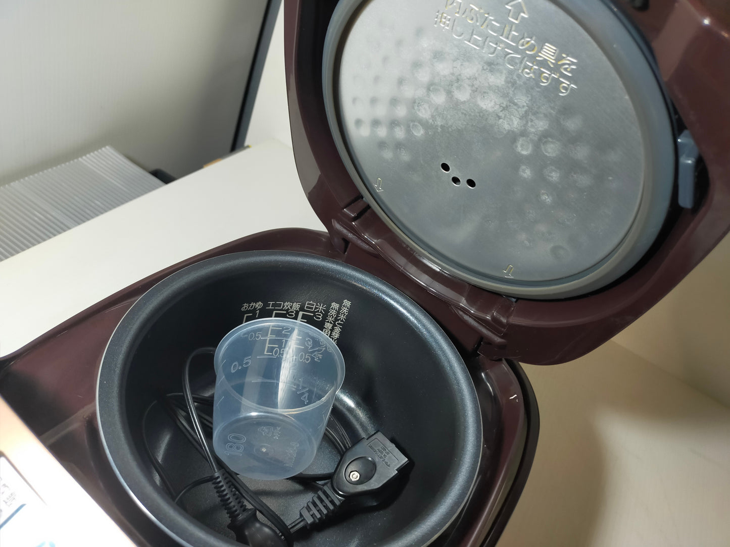 【サテライト】 炊飯器 象印 3合炊き NL-BB05AM-TM 

 2021年製