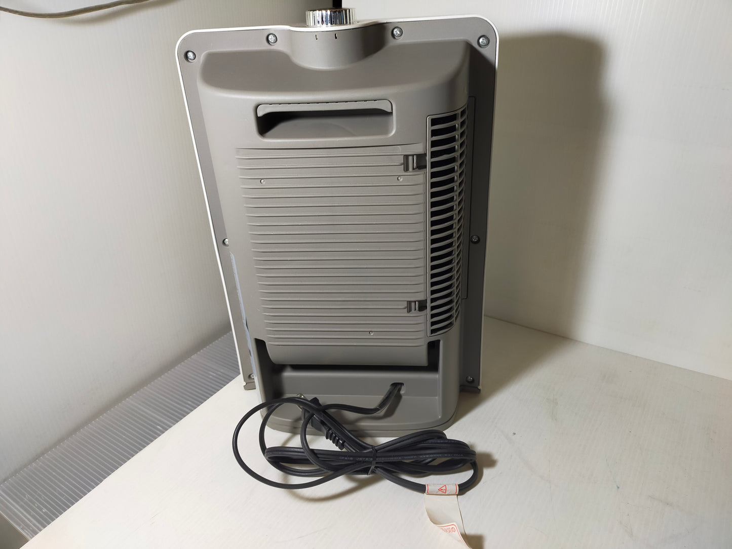 【サテライト】 セラミックヒーター 山善 DF-J121-W 

 2011年製