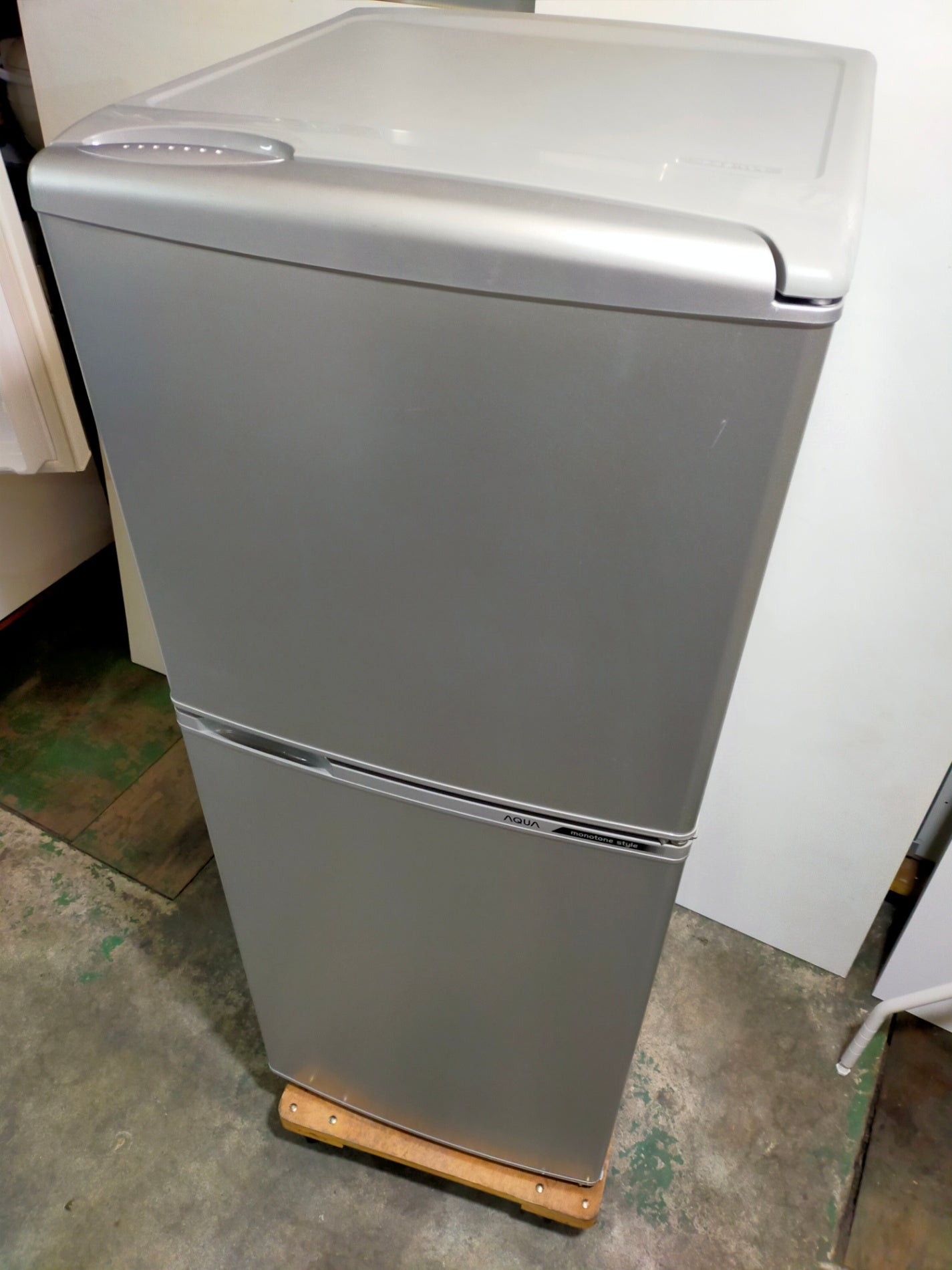 【サテライト】冷蔵庫 アクア AQR-14E1-S 137L 2017年製