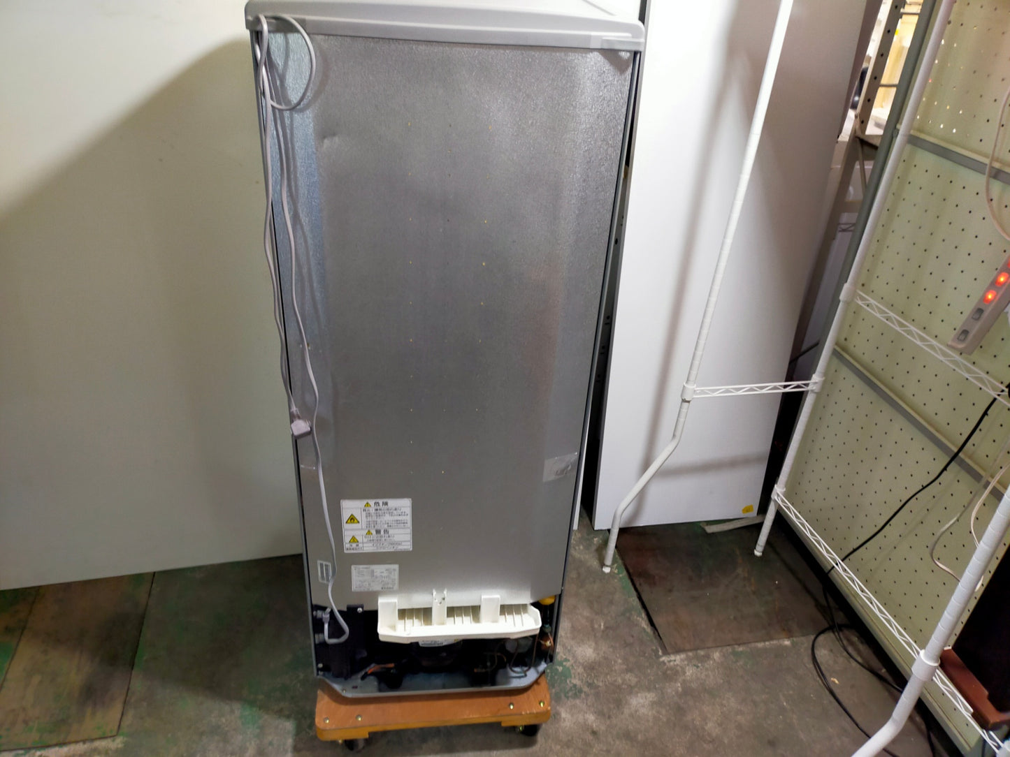 【サテライト】冷蔵庫 アクア AQR-14E1-S 137L 2017年製