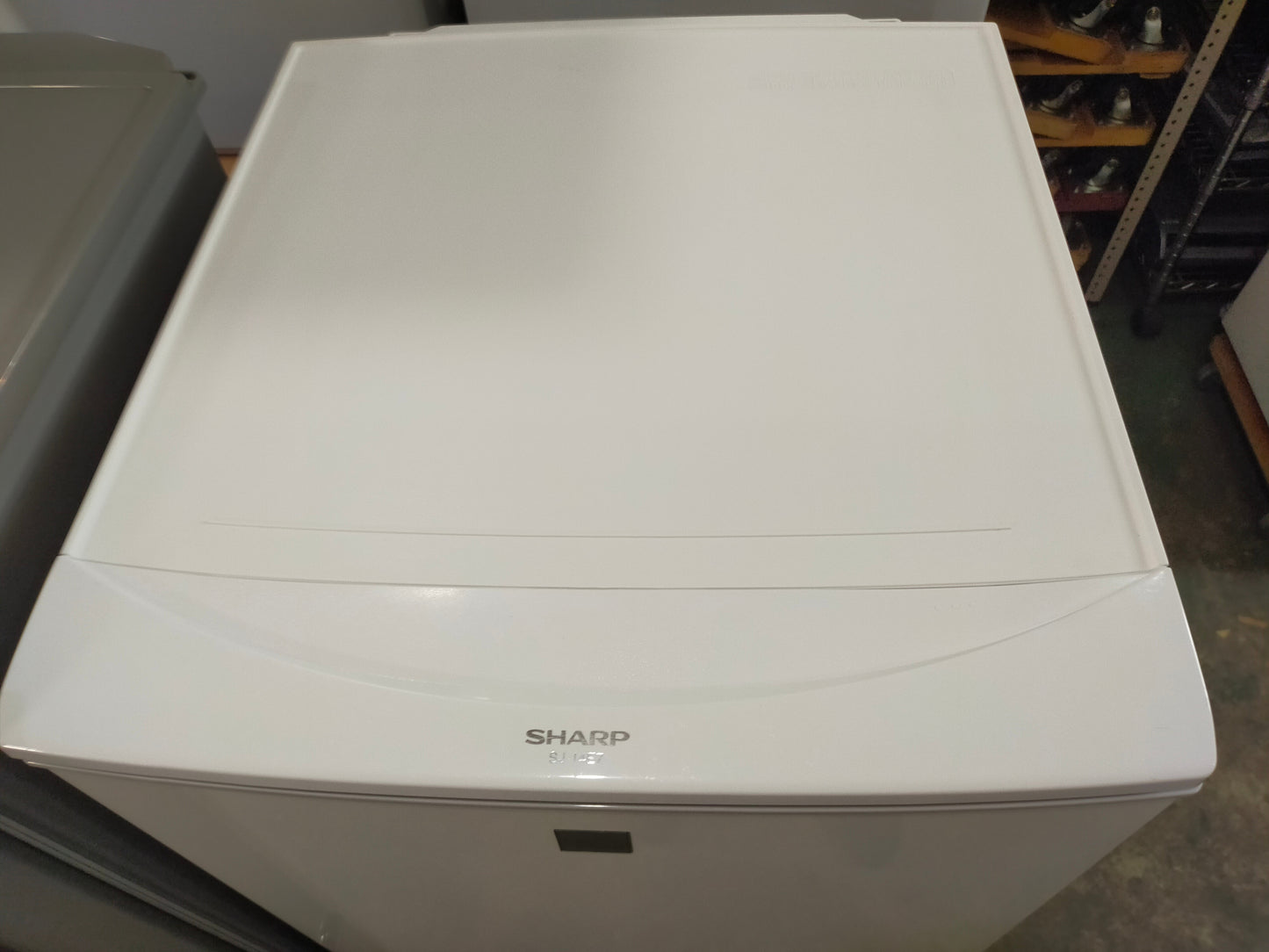 【深草店】冷蔵庫 シャープ SJ-14E7-KW 137L 2019年製