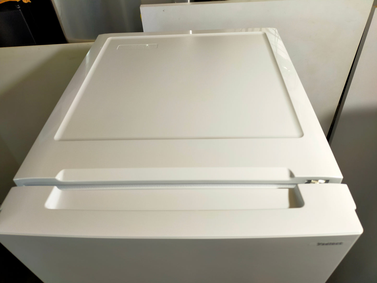 【サテライト】冷蔵庫 ヤマダ電機 YRZ-F15J-W 156L 2021年製