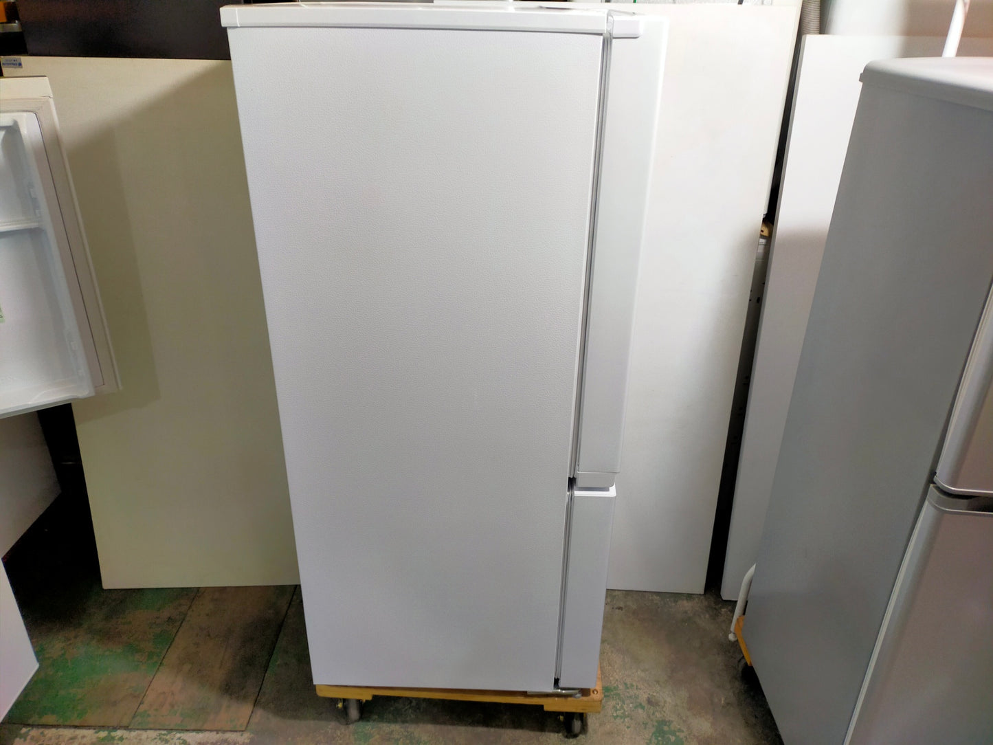 【サテライト】冷蔵庫 ヤマダ電機 YRZ-F15J-W 156L 2021年製