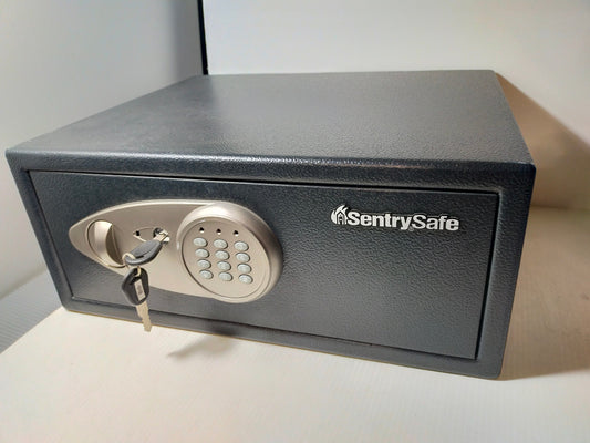【サテライト】 金庫 SentrySafe X075