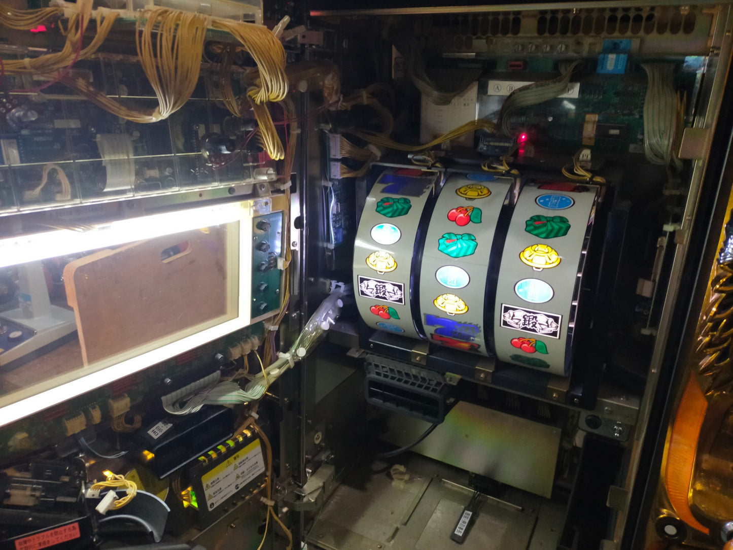 【サテライト】パチスロ実機 押忍！番長 4号機 【発送不可】