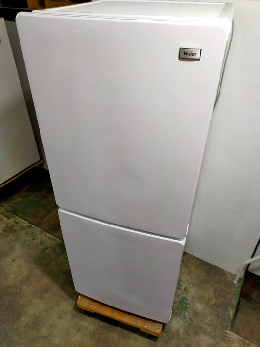 【サテライト】冷蔵庫 ハイアール JR-NF148B-W 148L 2022年製