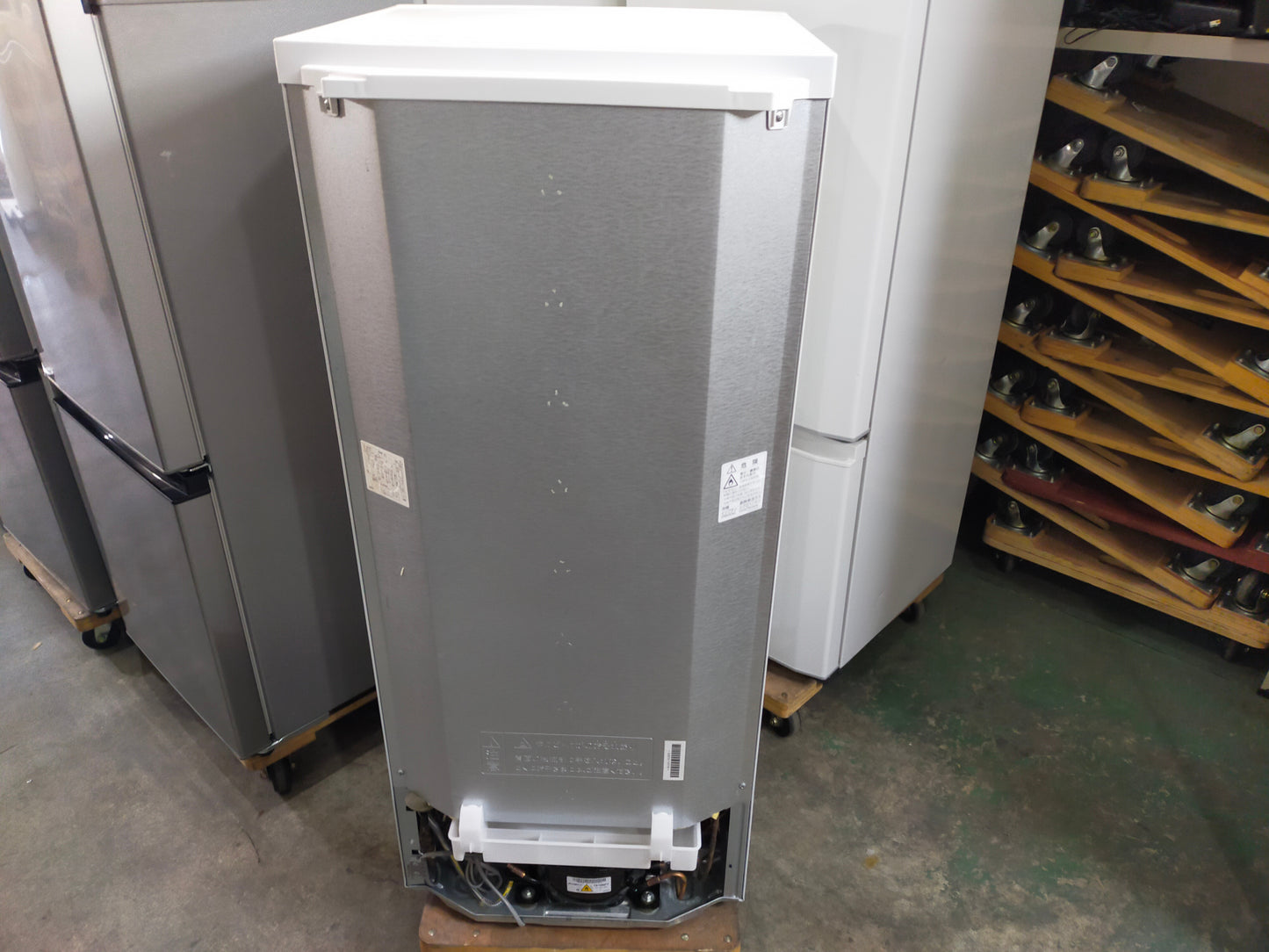 【深草店】冷蔵庫 シャープ SJ-14E7-KW 137L 2019年製