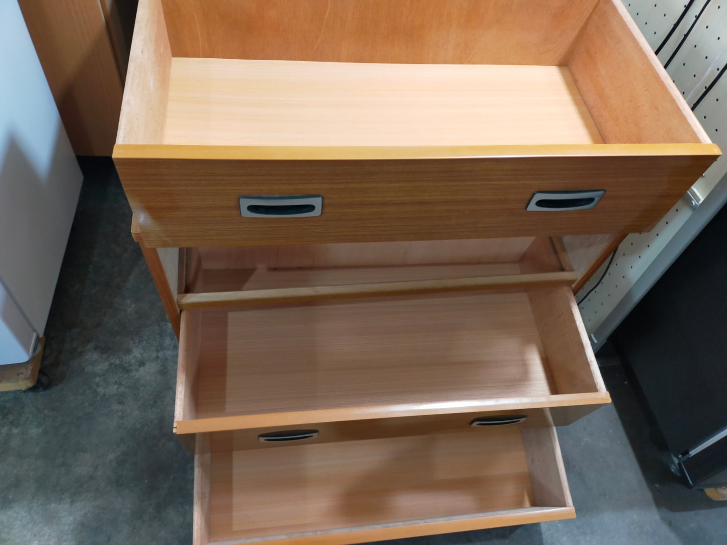 【サテライト】 レトロ 押し入れ箪笥 隠し収納