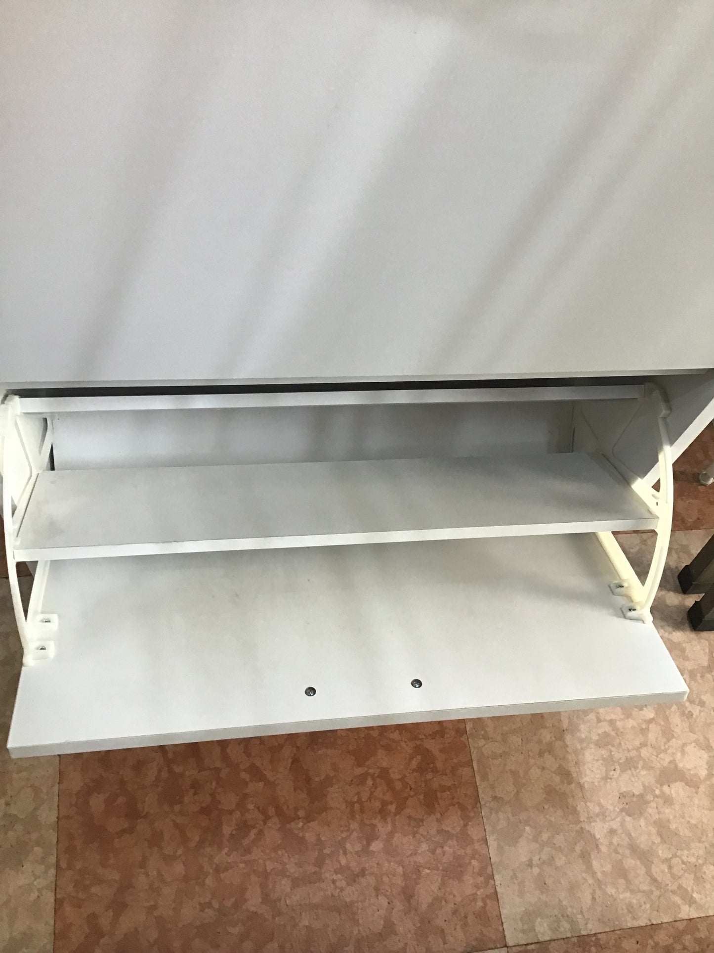 【深草店】 棚　幅63㎝　奥行24㎝　高さ94㎝