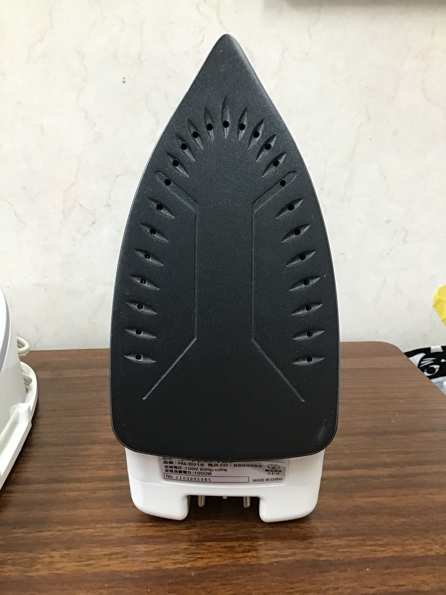 【深草店】 コードレスアイロン　ニトリ　HG-5016　2021年製  2021年製