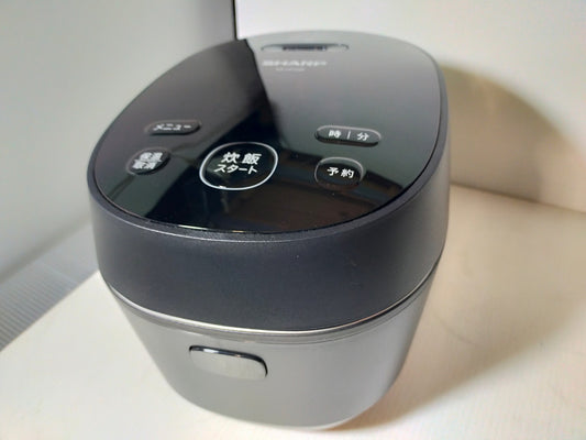 【サテライト】 IH炊飯器 シャープ 3合炊き KS-HF05BーB 

 2022年製