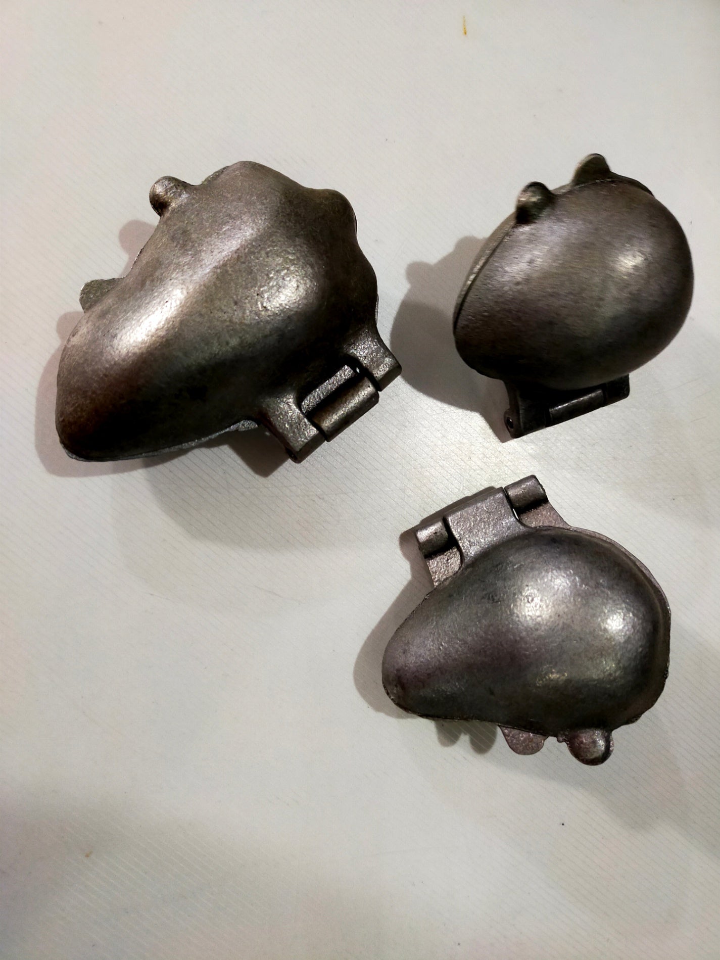 【サテライト】 アンティーク 菓子型 ピューター