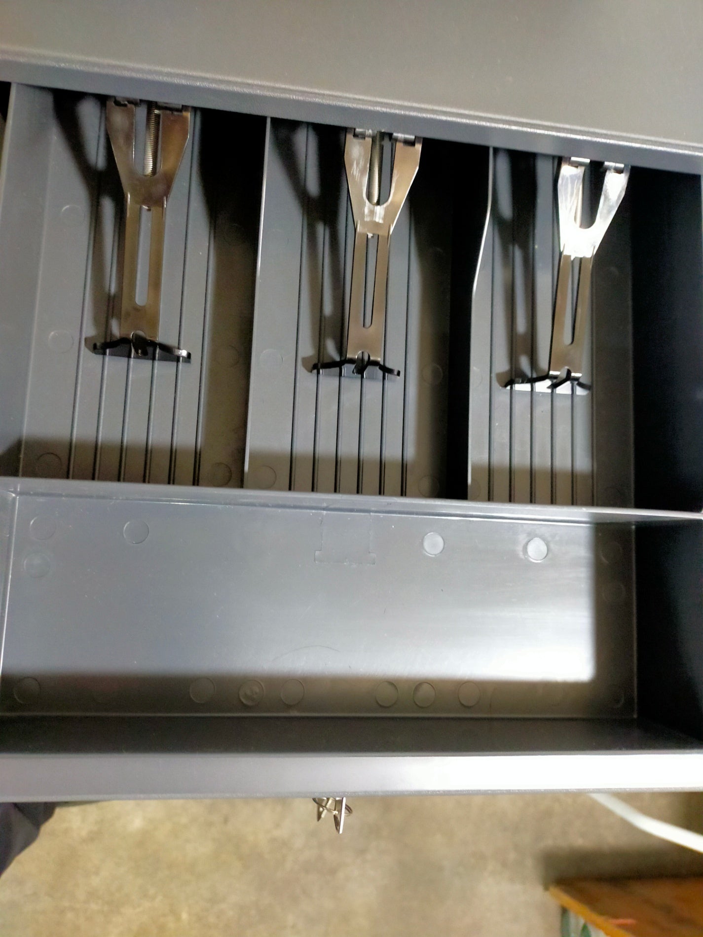 【サテライト】 キャッシュドロアー 手動