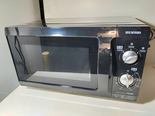 【深草店】 電子レンジ アイリスオーヤマ 18L フラットテーブル 60Hz EMO-F518-6-B 

 2022年製