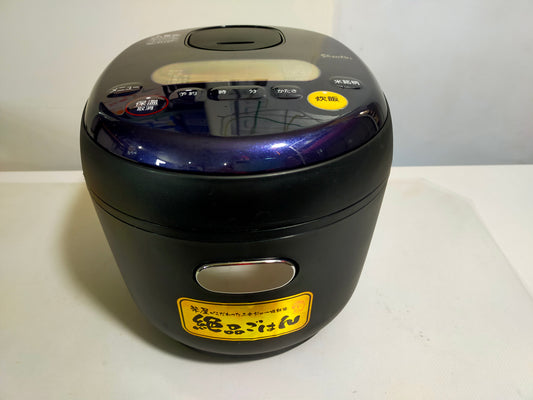 【サテライト】 炊飯器 アイリスオーヤマ 3合炊き DKRC-MD30-BK  2022年製