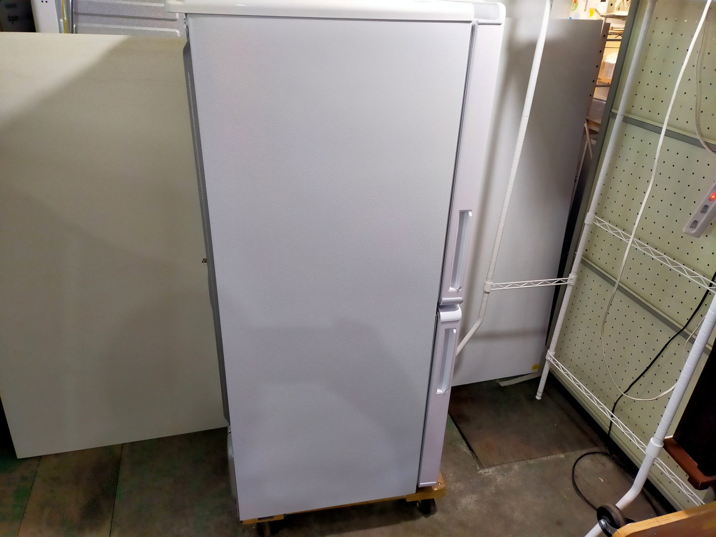 【サテライト】冷蔵庫 ハイアール JR-NF148B-W 148L 2022年製