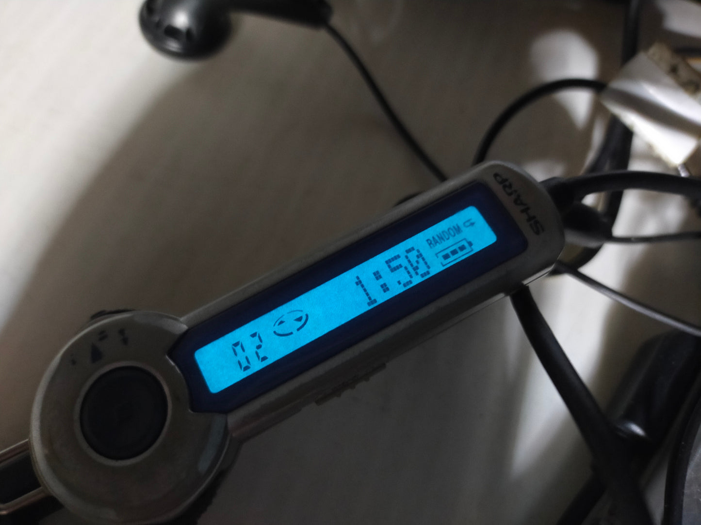 【サテライト】 ポータブルMDプレーヤー シャープ MD-ST531-S