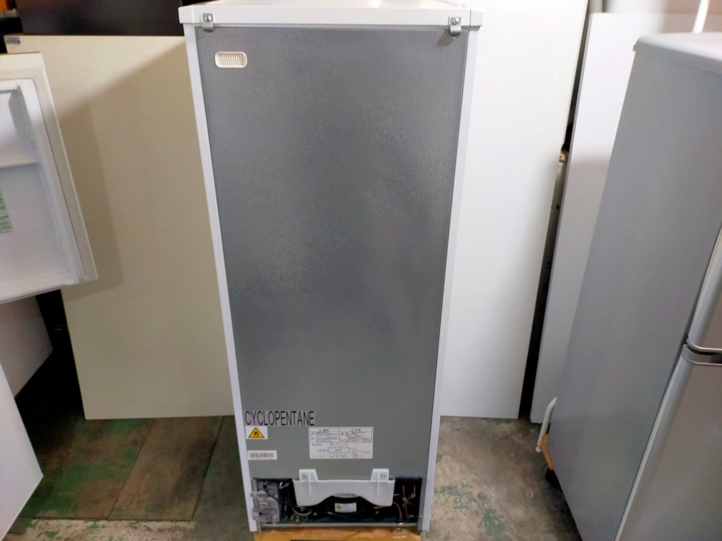 【サテライト】冷蔵庫 ヤマダ電機 YRZ-F15J-W 156L 2021年製