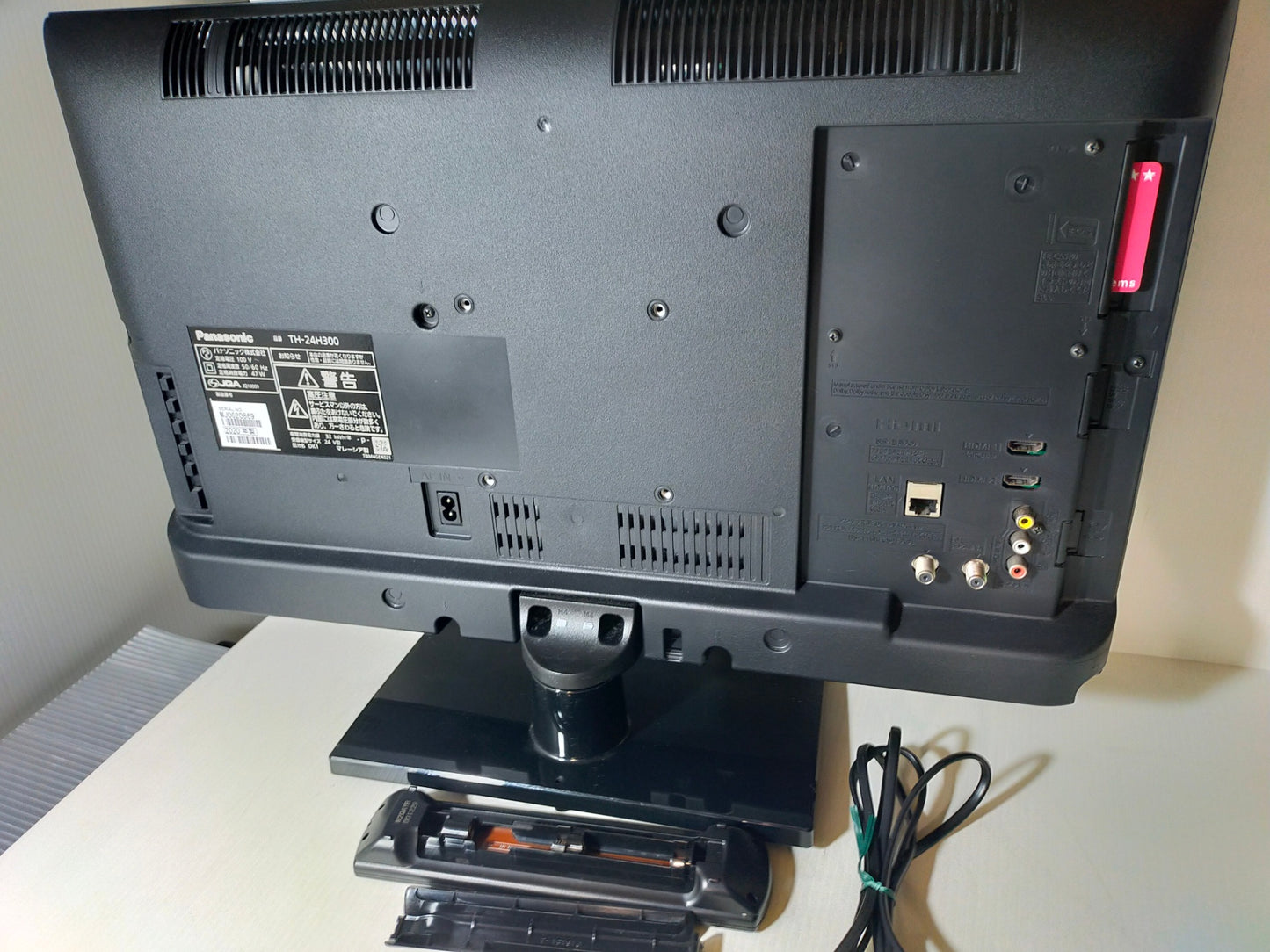 【深草店】 液晶テレビ パナソニック VIERA 24V型 TH-24H300 

 2020年製