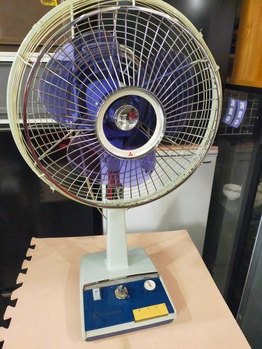 【サテライト】レトロ扇風機 三菱 R30-W