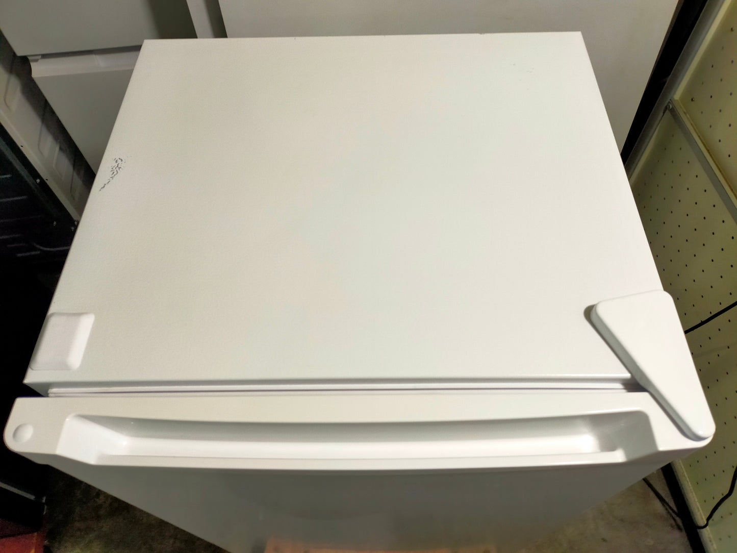 【サテライト】冷蔵庫 マクスゼン JR092ML1WH 92L 2023年製