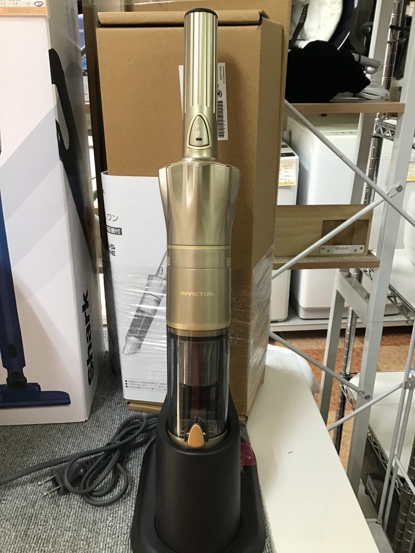 【深草店】 コードレスクリーナー　INV-102