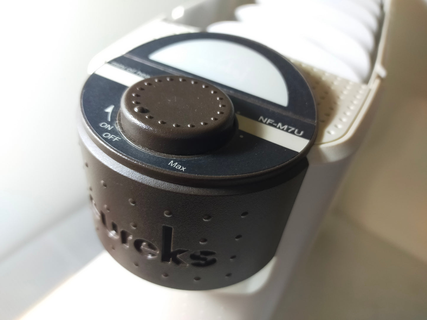 【サテライト】 オイルヒーター ミニ シリーズ ユーレックス NF-M7U-W