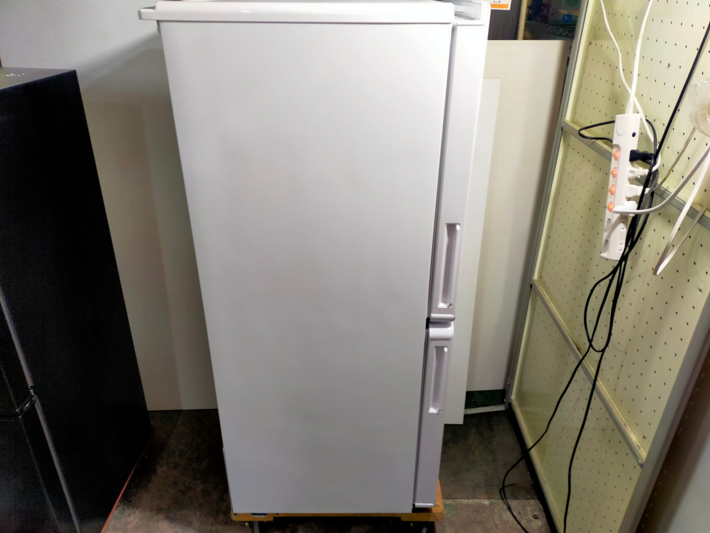 【サテライト】冷蔵庫 ハイアール JR-NF148DK 148L 2023年製